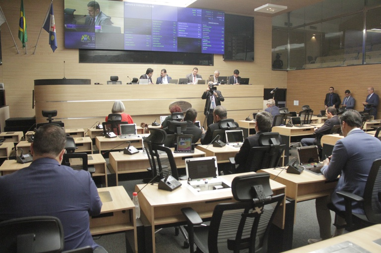 Parlamentares do PSB tomam posse na Câmara Municipal do Recife